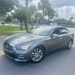 2016 INFINITI Q50