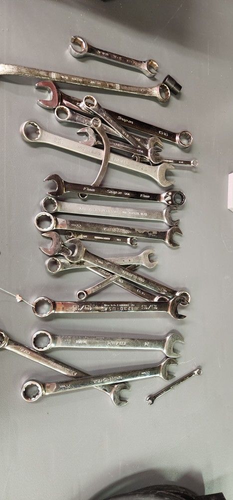 Bunch Of Wrenches Metric And Imperial Mix