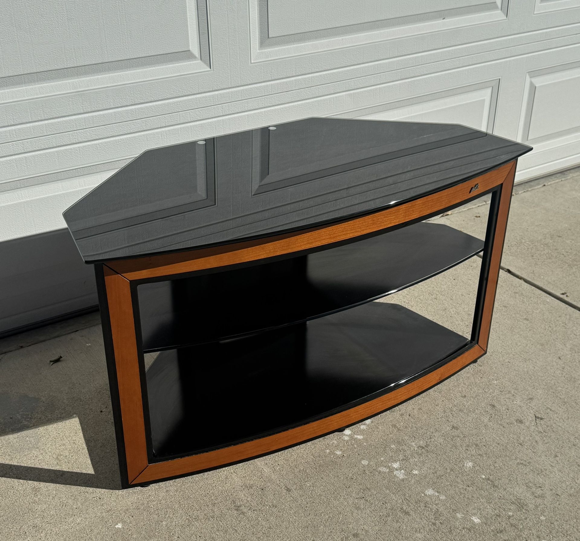 Bell’O Console Table
