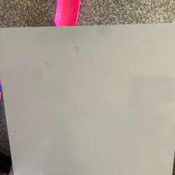 Pottery Barn Toddler Table 