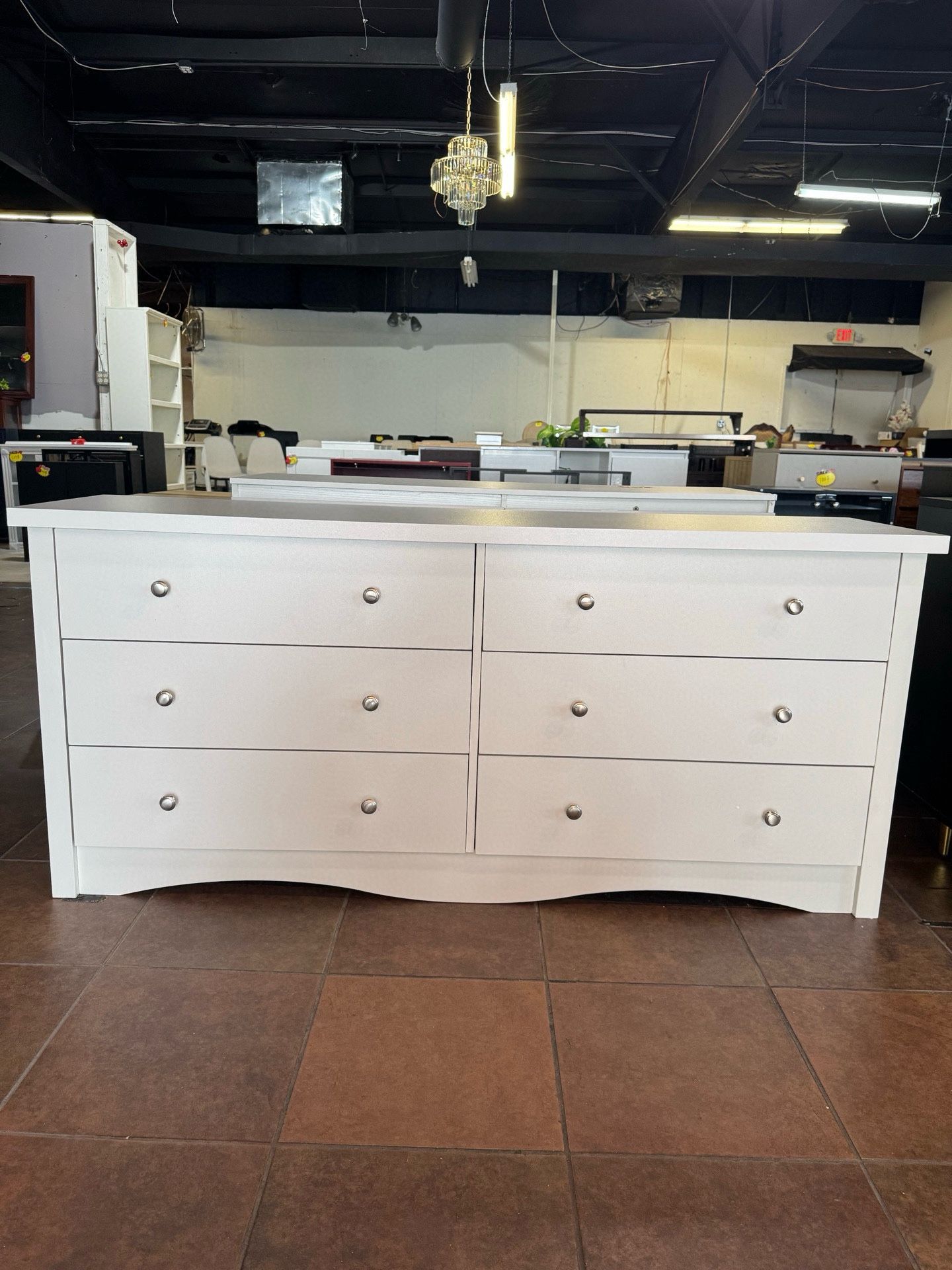 6 Drawer Dresser for Bedroom, Wood Dresser Wide Storage Organizer for Living Room Hallway Closets (White)。$170