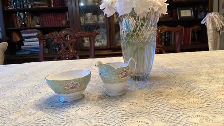 Large English vintage bone china creamer and sugar