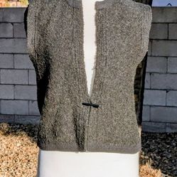 Vintage Japanese Onyx Vivastasse Acrylic Womens Petite Med Knit Sweater Vest EUC