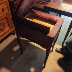 Sewing Machine Stand 