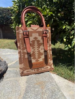 Wrangler bag