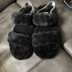 Kids Size 3 Ugg Slides