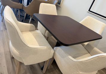 4 CHAIRS BRAND NEW.  (NOT TABLE)
