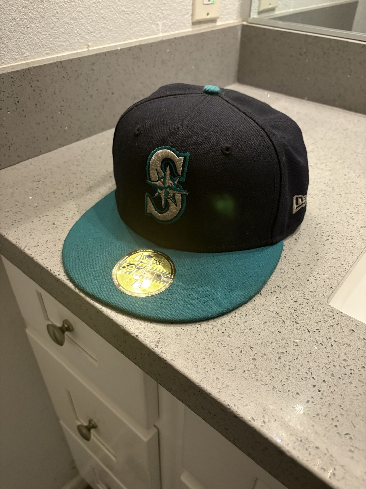 Seattle Mariners Fitted Cap