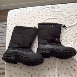 Men's boots for snow or intense cold