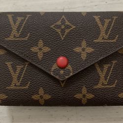 Victorine Wallet