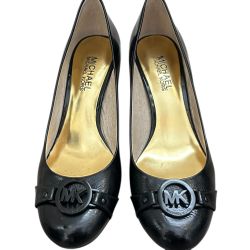 Michael Kors, black leather round toe kitten heel size 6.5