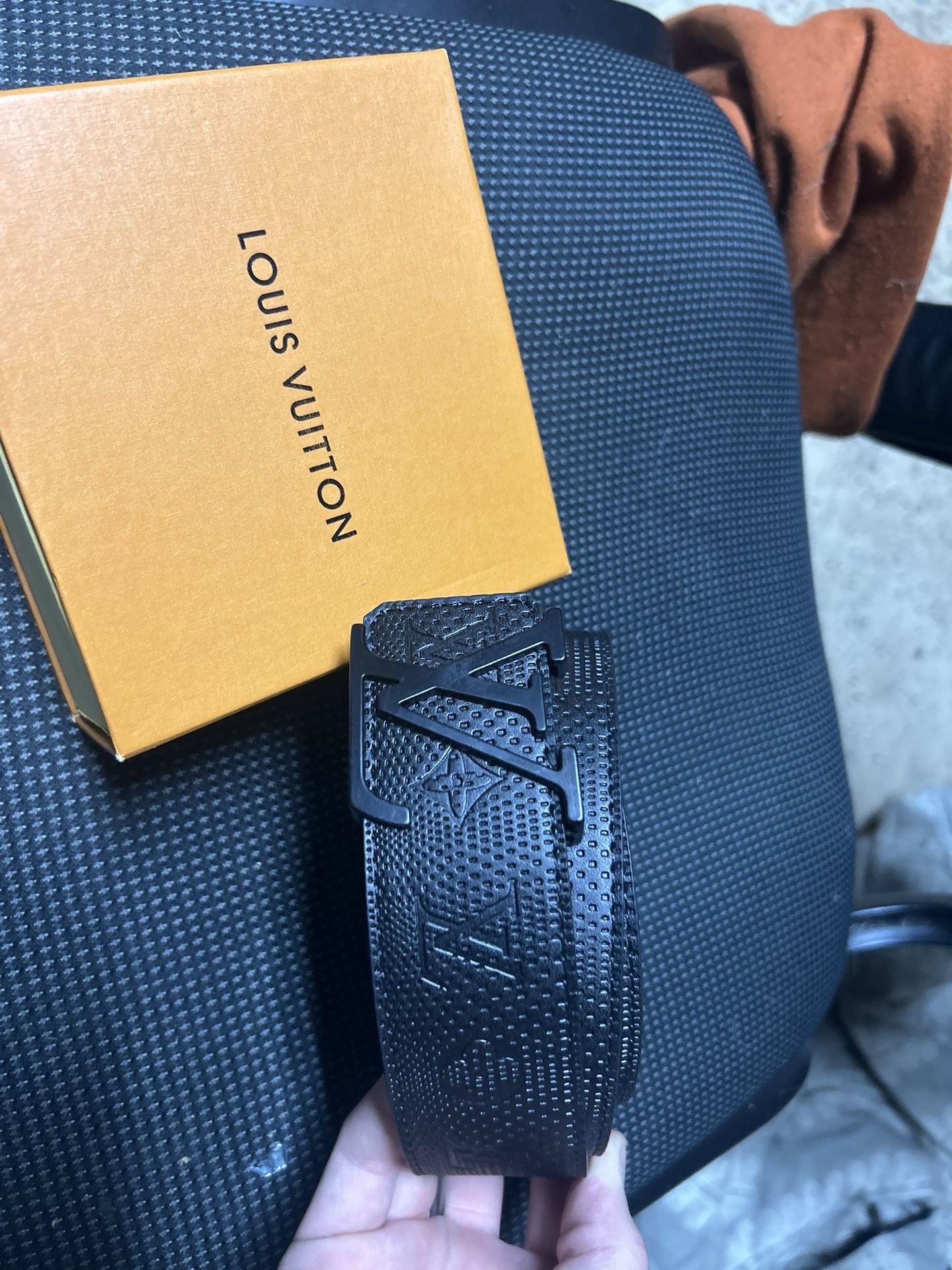 Lv Belt