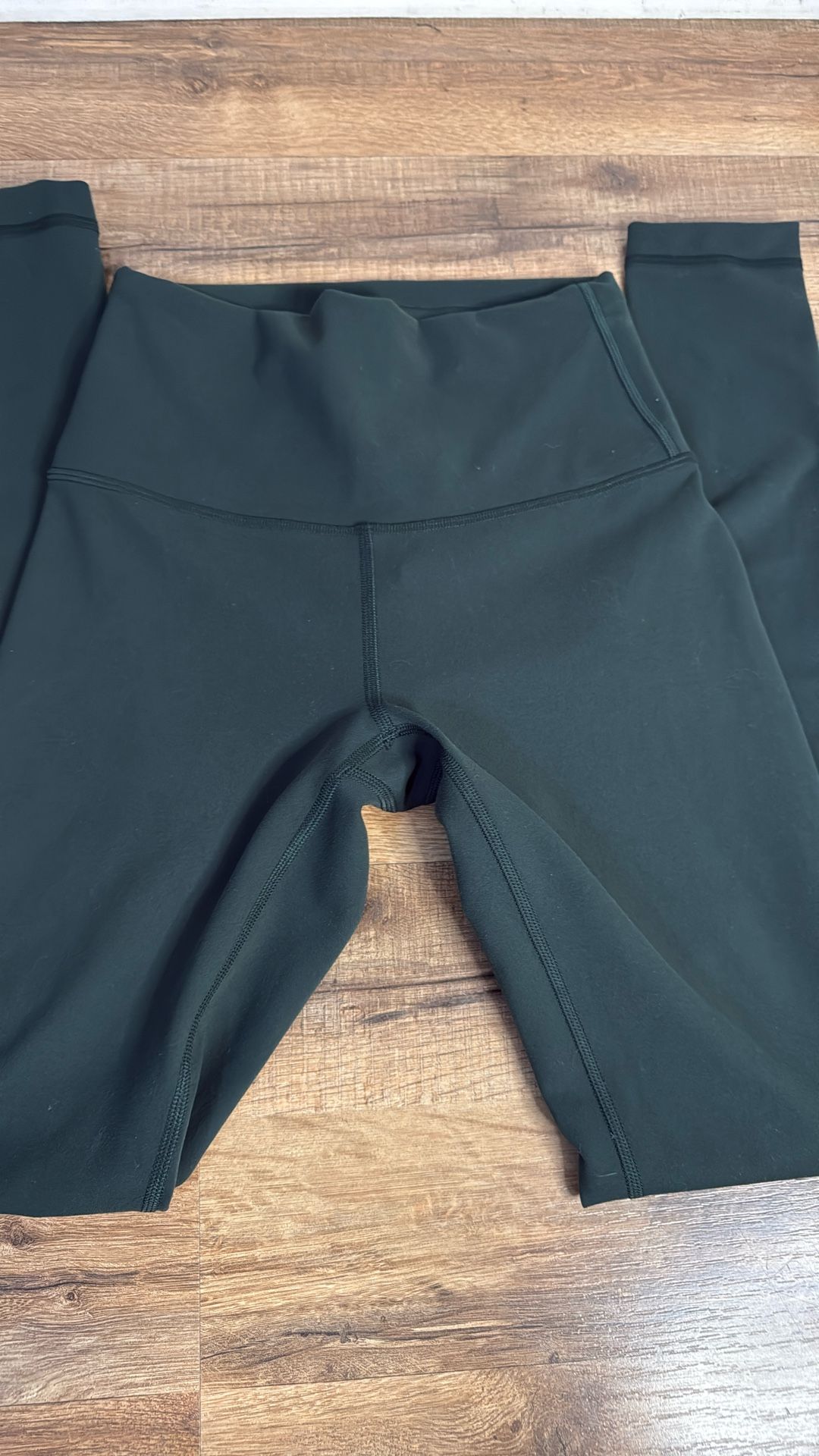 Lululemon Green Leggings Size 4 But For Like 2