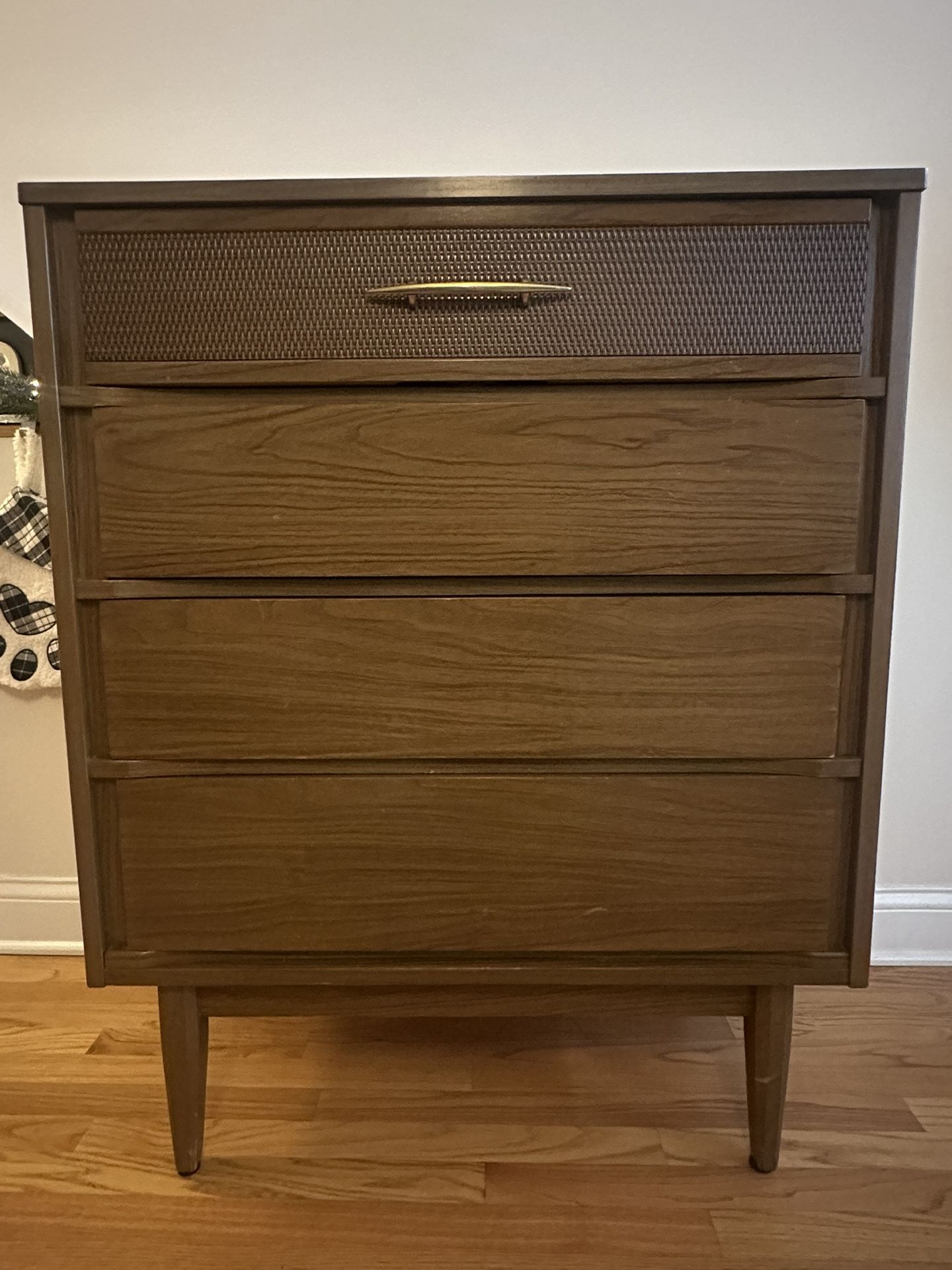 Kroehler Mid Century Walnut Formica 4 Drawer Highboy Dresser