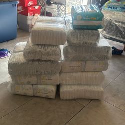 Newborn pamper Diapers