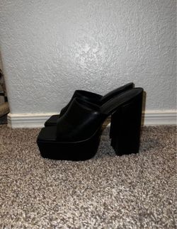 Black Chunky Heels