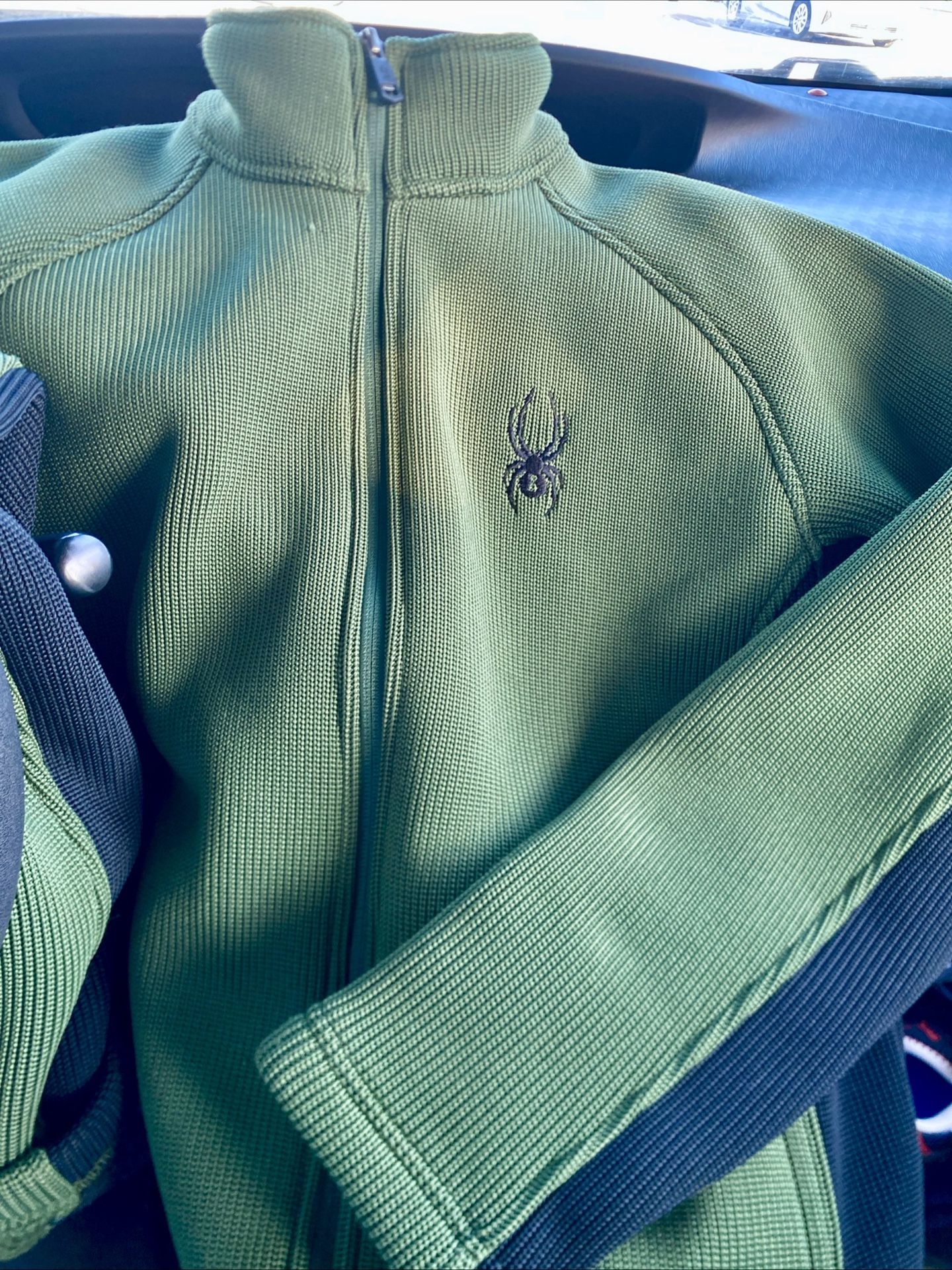 Spyder , Men ‘s Winter Jacket . Size :M .  Condition : New . 