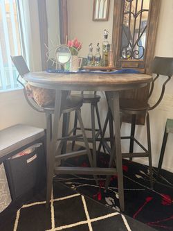 Table & chair