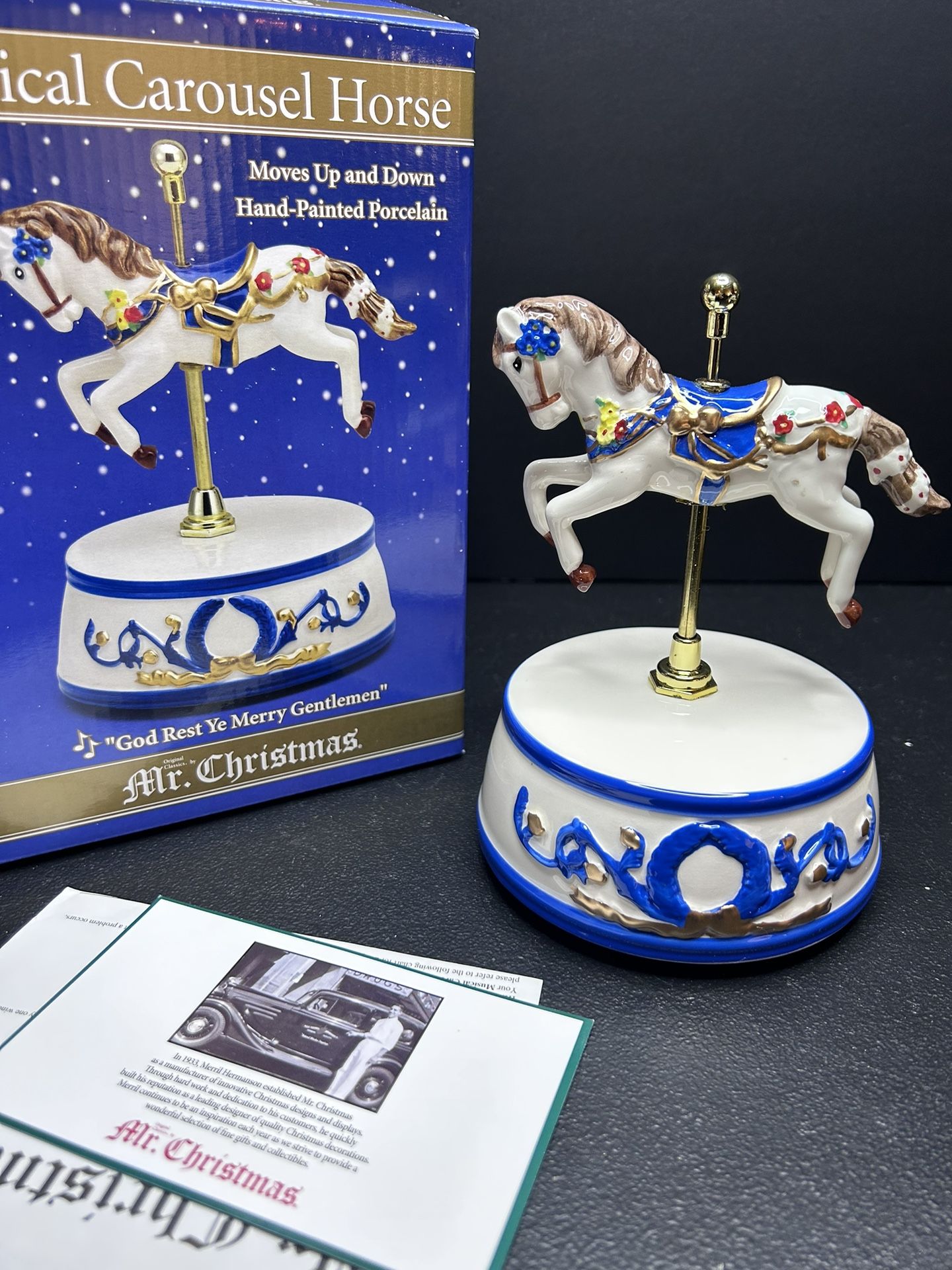 Mr Christmas musical carousel horse - God rest ye Merry gentlemen 2010 new in box