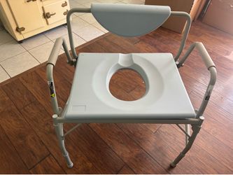 Drop Arm Portable Toilet Commode