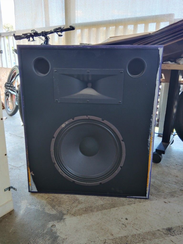 JBL Professional Speakers