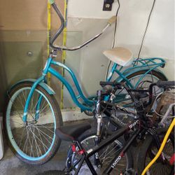 Schwinn Woman’s Cruiser 