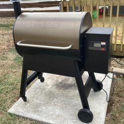 Traeger Grills Pro 780 Electric Wood Pellet Grill and Smoker