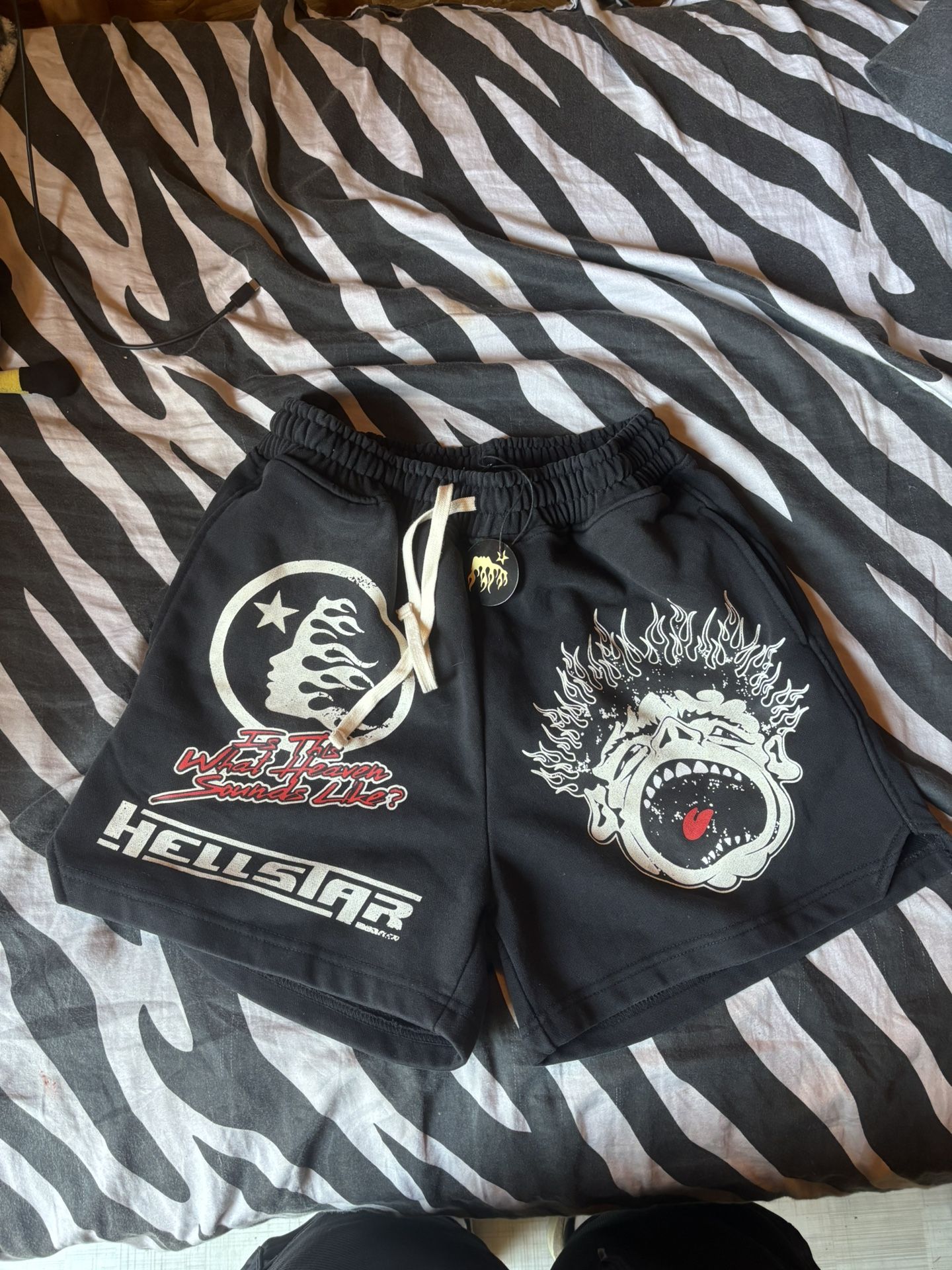 Hellstar Short