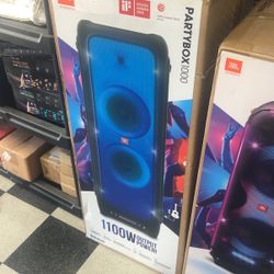 Jbl Partybox 1000 On Sale For 1100 Bucks