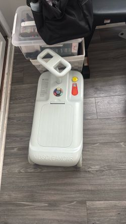 Rc mop car , trapeador