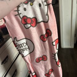 Hello Kitty Throw