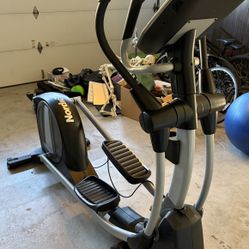Nordic Track Space Saver SE9i Elliptical
