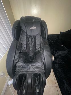 Raiders Full Body Massage Chair Black