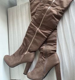 Long brown boots / botas, largas, color café