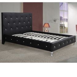 Eastern King Bonded Leather Platform Bed Frame With Headboard Brand New In Box 📦🔥🔥🔥‼️‼️‼️