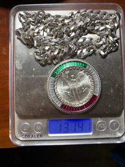 Cadena de plata.
