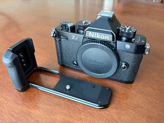 Nikon Zf Full Frame Mirrorless Camera ~60 shutter count