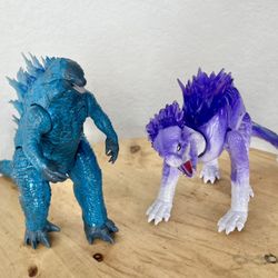 SHIMO Godzilla X Kong New Empire Action Figure Purple Color Effects Playmates