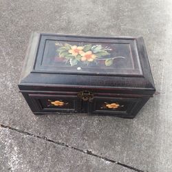 Decorative Storage Chest