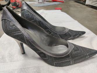 Gray/Silver Pumps