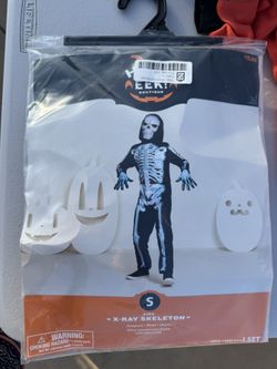 Costume
