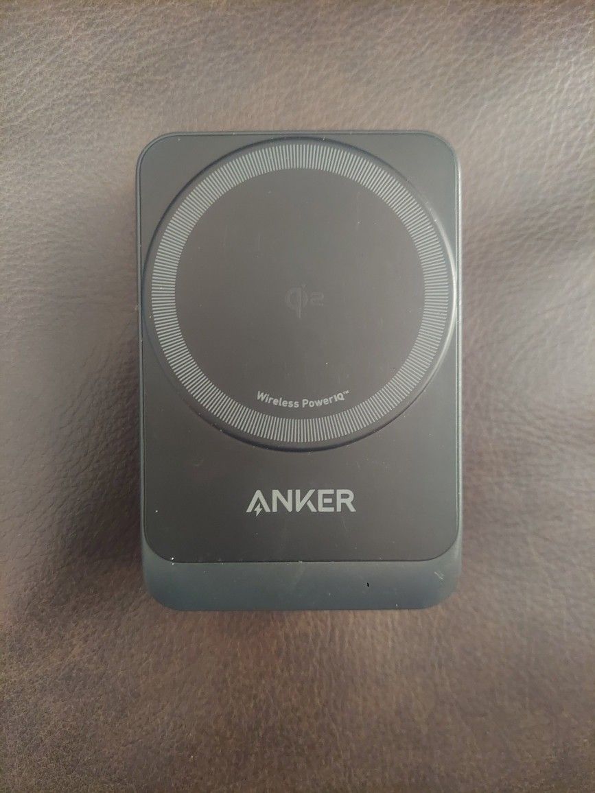 Anker 3-in-1 Qi2 MagGo Portable Wireless IQ Charger