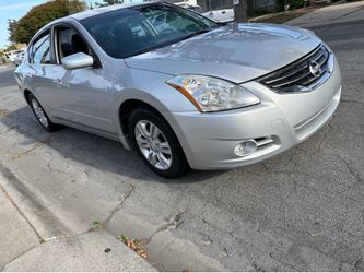 2011 nissan altima