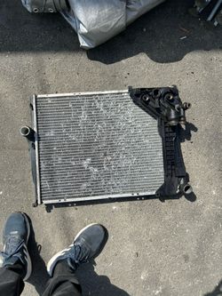 BMW 328i Radiator