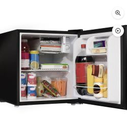 Galanz 1.7 Cu ft Single Door Mini-Fridge, Black