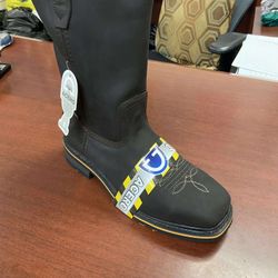 Botas de piel para trabajar con casquillo marca Establo