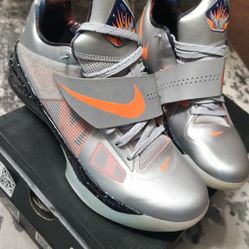 KD 4 Galaxy Size 10.5