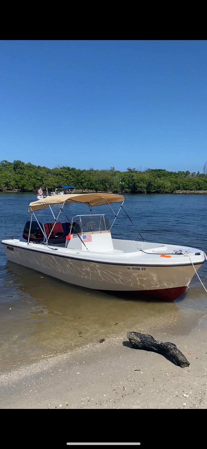 Mako Center Console Boat 20’