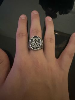 Sigil ring