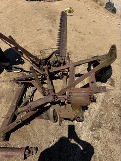 John Deere No. 5 Sickle Bar Mower – Complete – Turns Freely